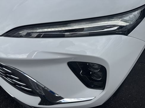 Used 2025 Buick Envision Preferred image 9