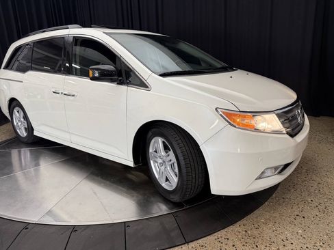 Used 2013 Honda Odyssey Touring image 11