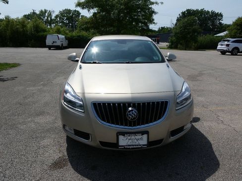 Used 2012 Buick Regal Premium FWD image 2