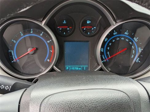 Used 2014 Chevrolet Cruze LT image 15