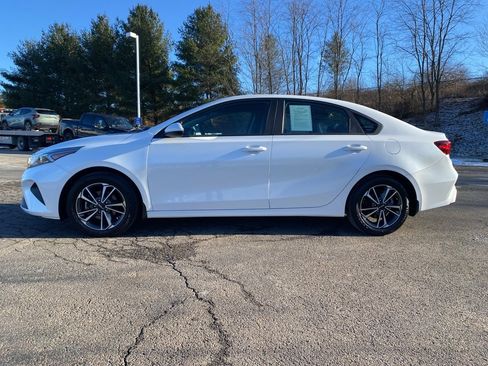 Certified 2023 Kia Forte LXS image 6