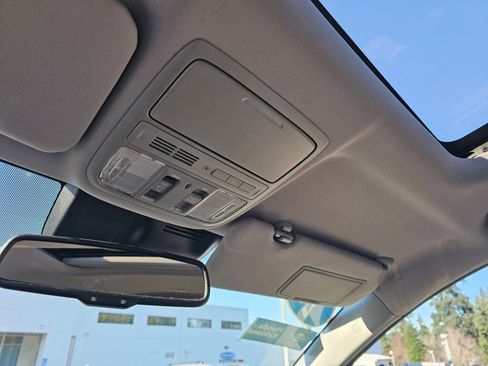 Certified 2017 Honda CR-V Touring image 28