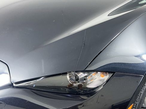 Used 2023 MAZDA MX-5 Miata Grand Touring RWD image 11