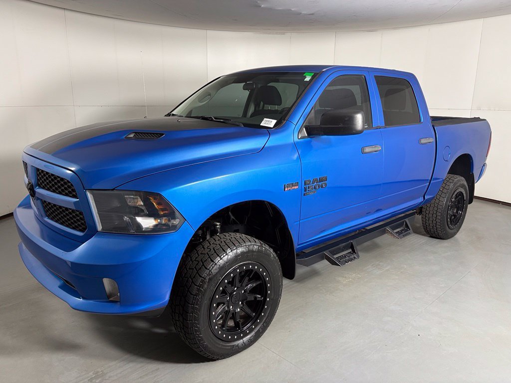 Used 2019 RAM 1500 Express w/ Express Value Package AWD/4WD image 4