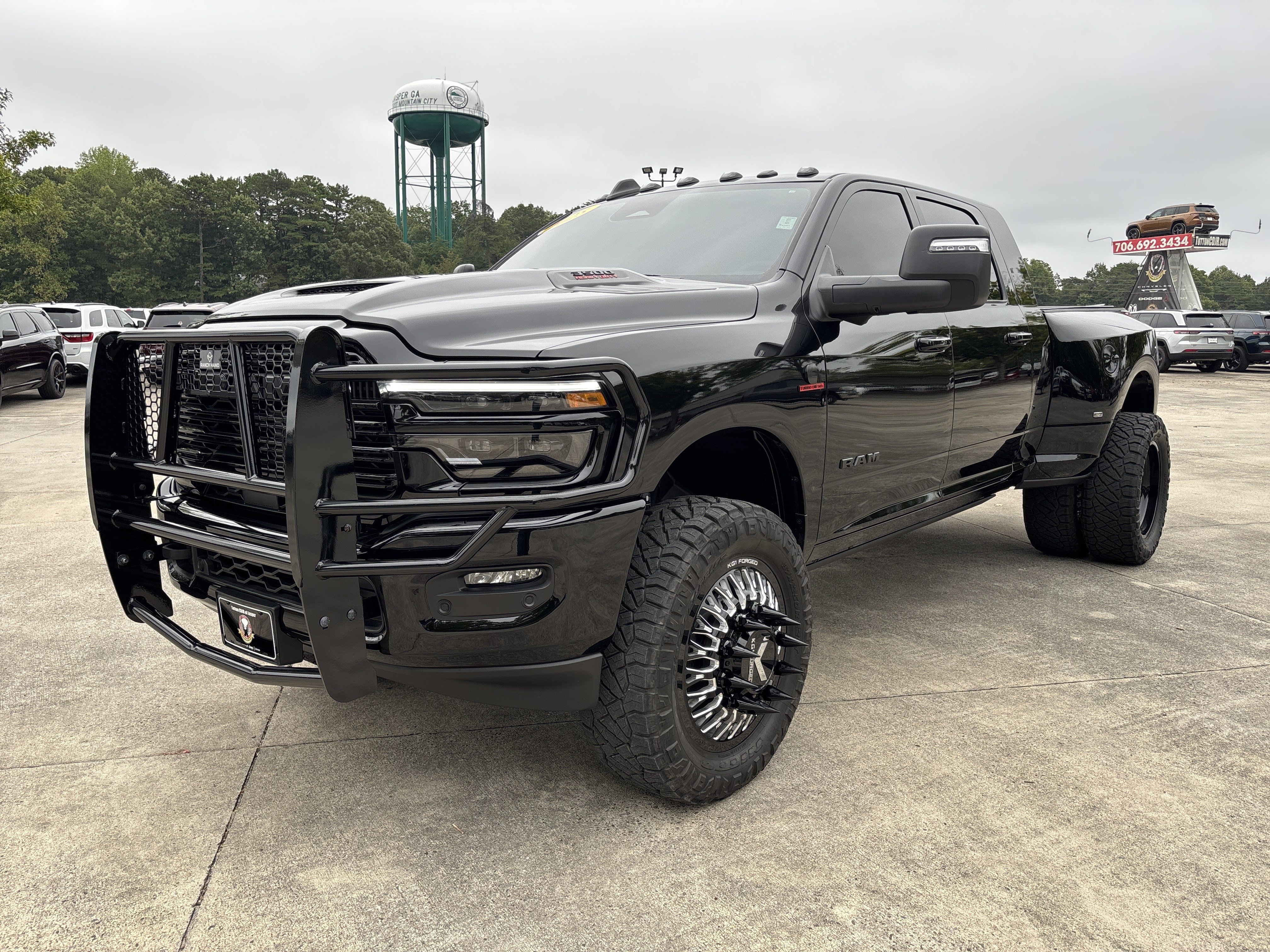 Used 2025 RAM 3500 Laramie w/ Night Edition AWD/4WD image 4