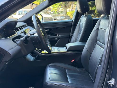 Used 2020 Land Rover Range Rover Evoque SE AWD/4WD image 6