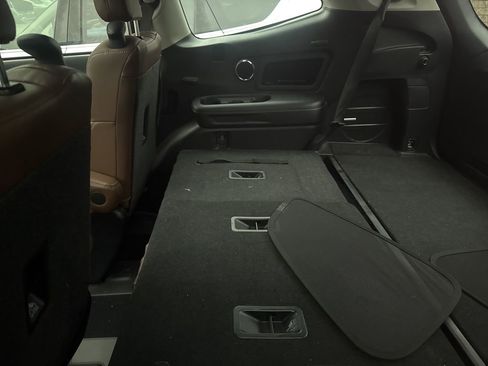 Used 2023 Subaru Ascent Touring image 7