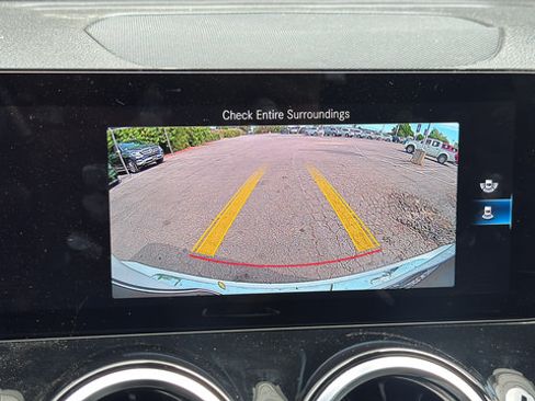 Used 2023 Mercedes-Benz GLB 250 4MATIC image 20