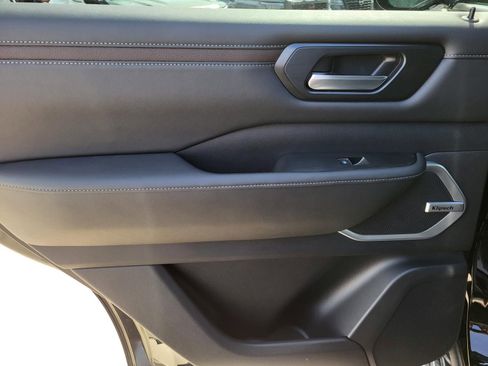 New 2026 Nissan Armada Platinum image 17