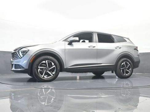 Used 2024 Kia Sportage LX image 57