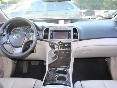Used 2013 Toyota Venza XLE image 6