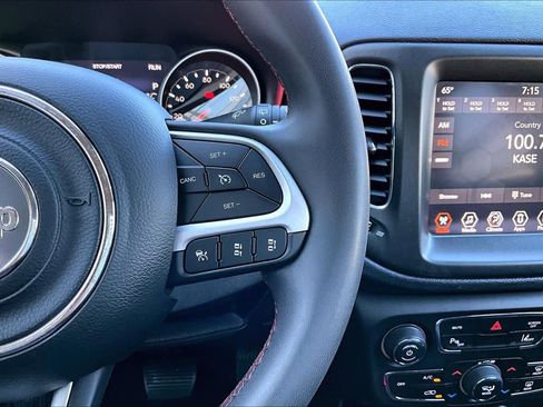 Used 2021 Jeep Compass Trailhawk image 24