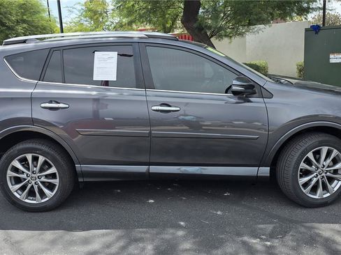 Used 2017 Toyota RAV4 Platinum FWD image 4