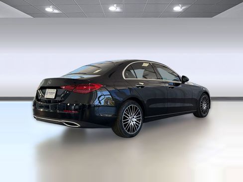 Used 2024 Mercedes-Benz C 300 Sedan image 9