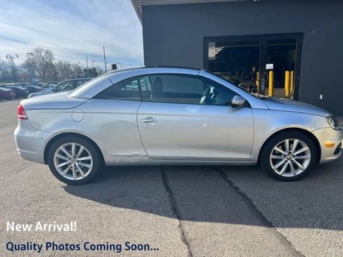 Used 2014 Volkswagen Eos Komfort image 1