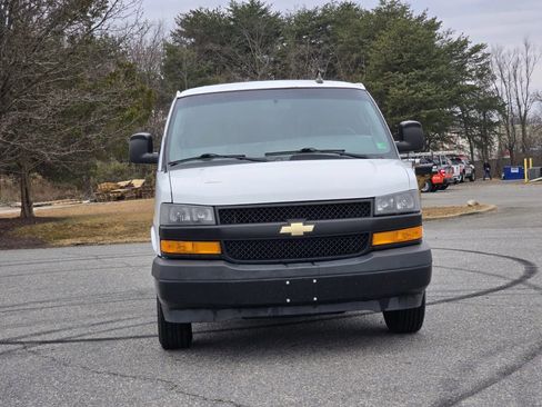 Used 2020 Chevrolet Express 2500 Regular Van 3D w/ Driver Convenience Package image 6