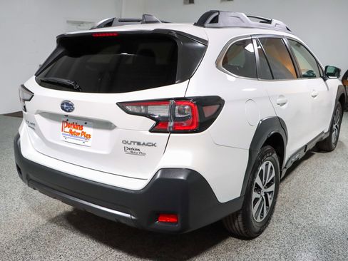 Used 2024 Subaru Outback Premium AWD/4WD image 7