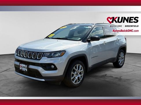 Used 2025 Jeep Compass Limited AWD/4WD image 5