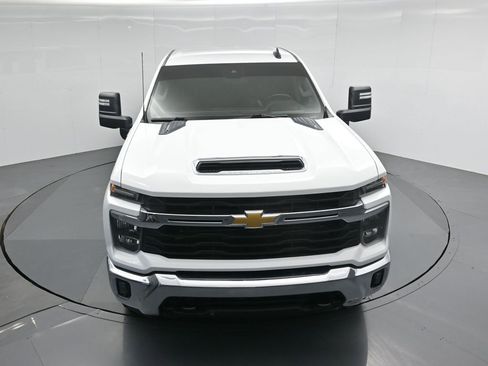 Used 2024 Chevrolet Silverado 2500 LT image 32
