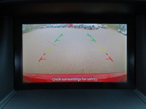 Used 2015 Nissan Pathfinder SV image 21