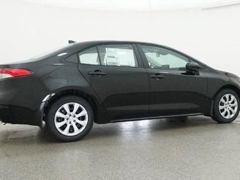 New 2026 Toyota Corolla LE FWD image 30