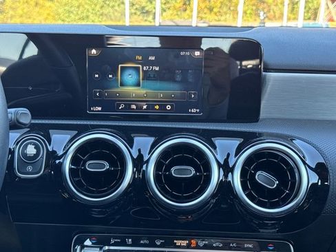 Used 2019 Mercedes-Benz A 220 4MATIC image 21