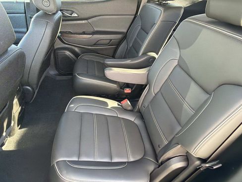Used 2023 GMC Acadia Denali w/ Denali Ultimate Package image 14