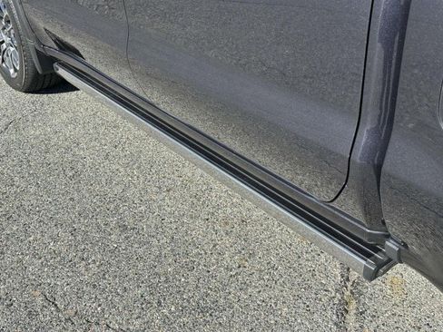 Used 2023 GMC Sierra 1500 Denali Ultimate image 10