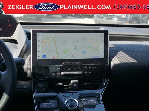 Used 2024 Toyota bZ4X FWD image 16