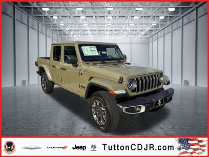 New 2026 Jeep Gladiator Sport