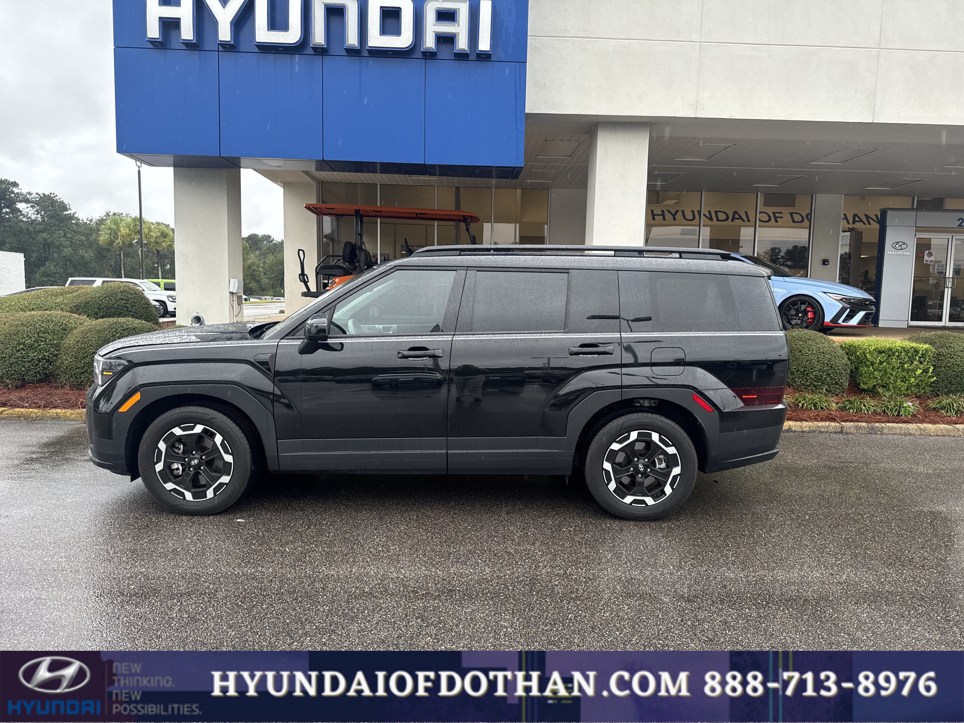 Certified 2025 Hyundai Santa Fe SEL FWD image 2