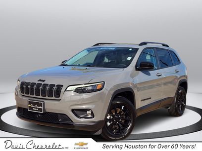 Used 2023 Jeep Cherokee Altitude Lux
