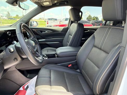 Used 2026 Chevrolet Traverse High Country AWD/4WD image 21