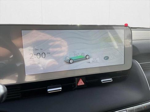 New 2024 Hyundai Ioniq 5 Limited image 14