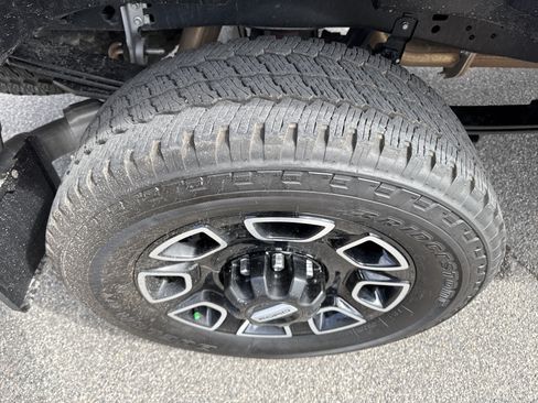 Certified 2026 Ford F250 Platinum AWD/4WD image 16