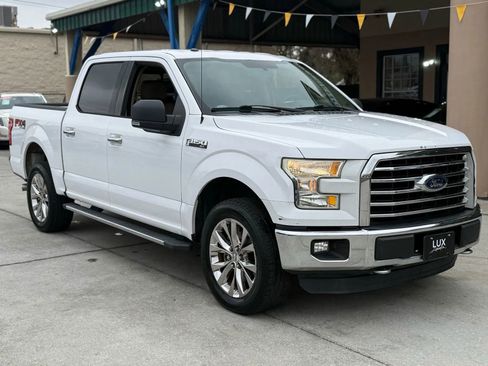Used 2015 Ford F150 XLT w/ Equipment Group 302A Luxury image 3