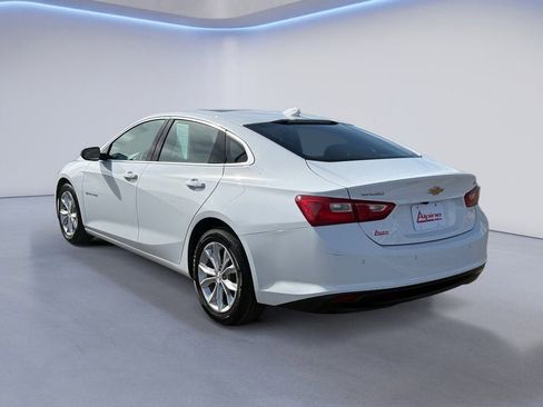 Used 2024 Chevrolet Malibu LT image 3