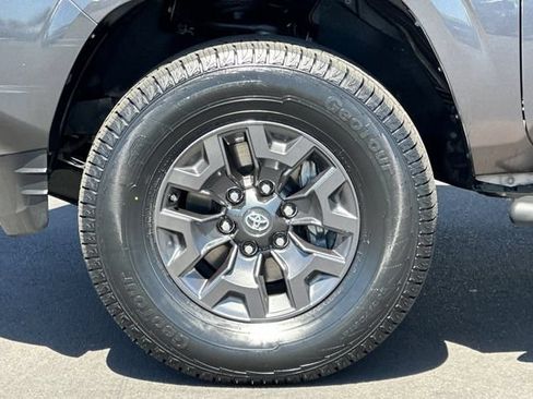 Used 2019 Toyota Tacoma SR w/ SR Convenience Package RWD image 29