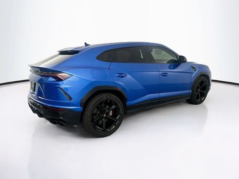 Used 2022 Lamborghini Urus AWD/4WD image 5