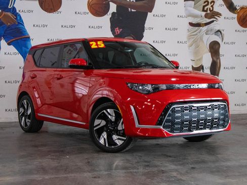 Used 2025 Kia Soul GT-Line image 2