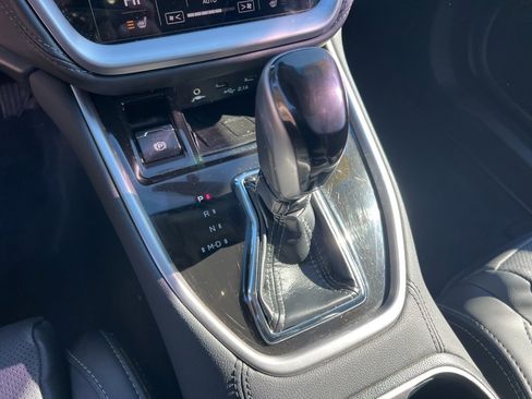 Used 2020 Subaru Outback Limited image 18