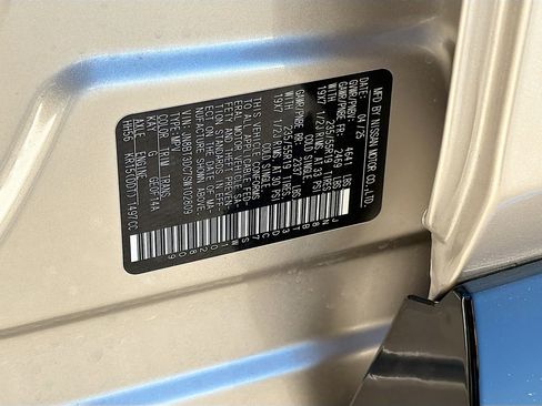 Used 2025 Nissan Rogue Platinum image 44