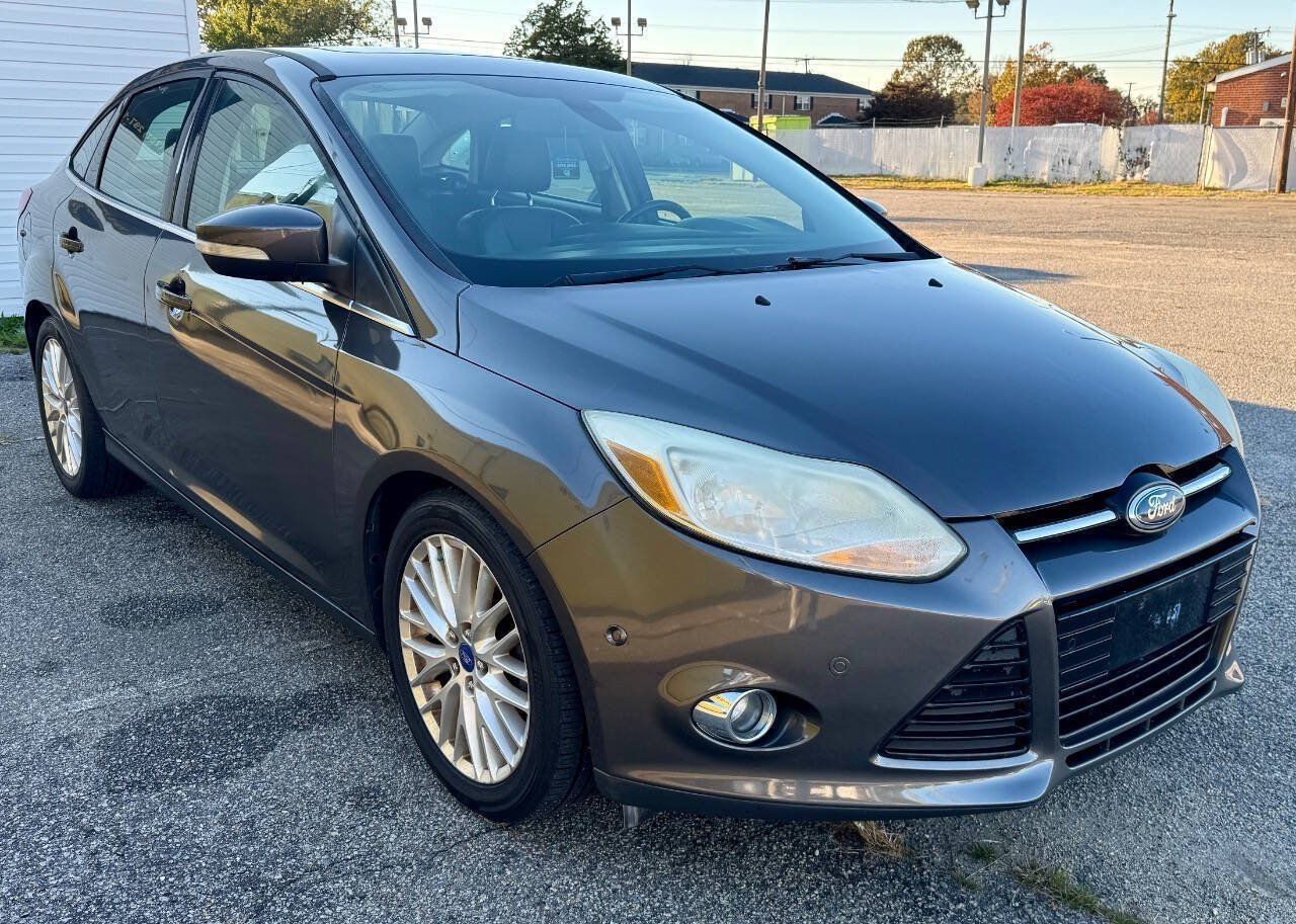 Used 2012 Ford Focus SEL FWD image 3