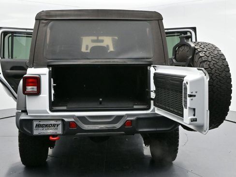 Used 2022 Jeep Wrangler Unlimited Rubicon w/ Cold Weather Group image 45