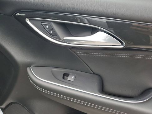 Used 2025 Buick Envision Preferred image 48