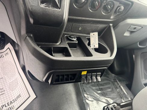 Used 2018 Ford Transit 250 148 Low Roof image 32