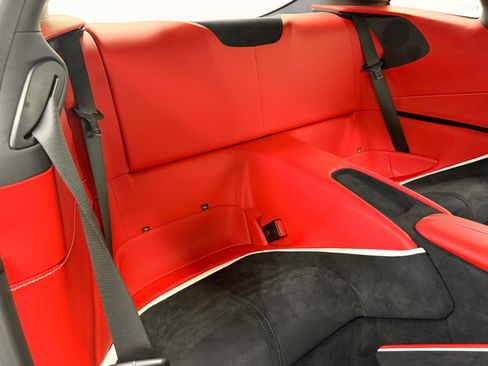 Used 2024 Ferrari Roma RWD image 26