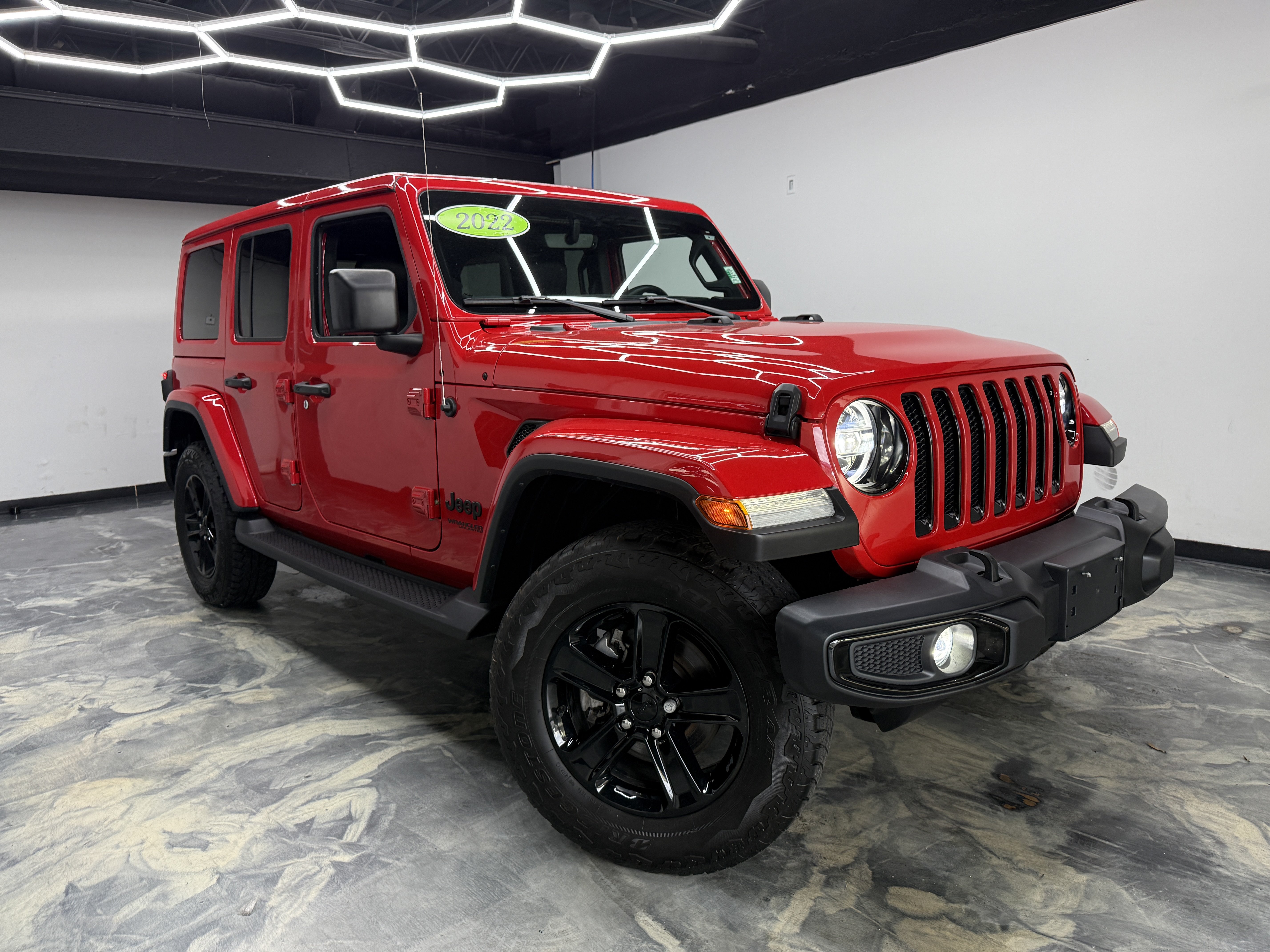 Used 2022 Jeep Wrangler Unlimited Sahara AWD/4WD image 6