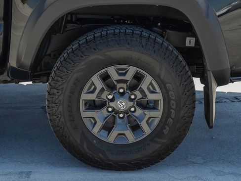 Certified 2021 Toyota Tacoma SR5 w/ Trail Edition AWD/4WD image 13
