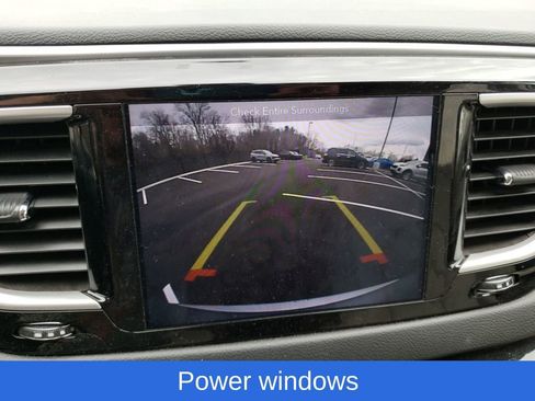 Used 2019 Chrysler Pacifica Touring-L w/ Premium Audio Group FWD image 24